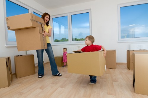 Cubic-yard estimate for furniture and boxes in Hornsey