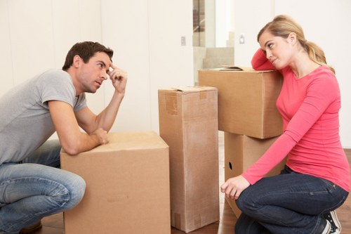 Hornsey moving truck service for household and office transport