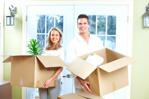 Careful packing for flats and homes near Hornsey