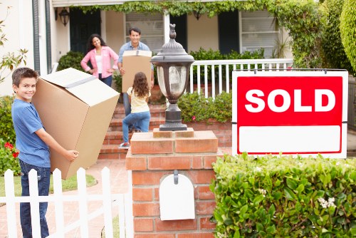 Professional help for student removals Hornsey in a flat setting